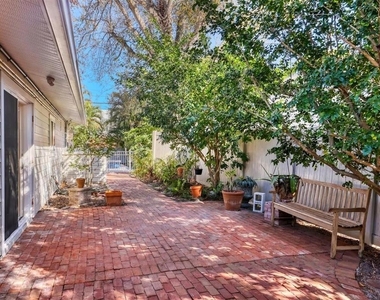 1792 Floyd Street - Photo Thumbnail 33