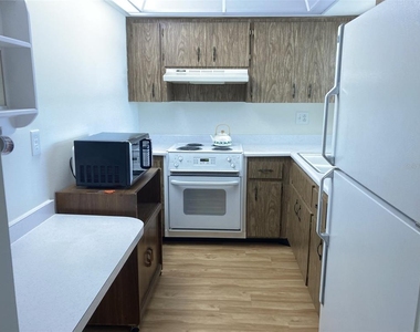 6110 Coral Way - Photo Thumbnail 5
