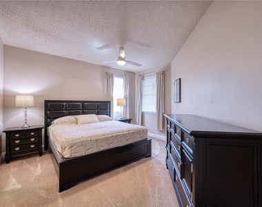 5551 Bentgrass Drive - Photo Thumbnail 16