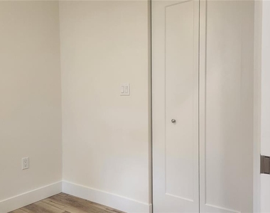 2117 5th Street - Photo Thumbnail 23
