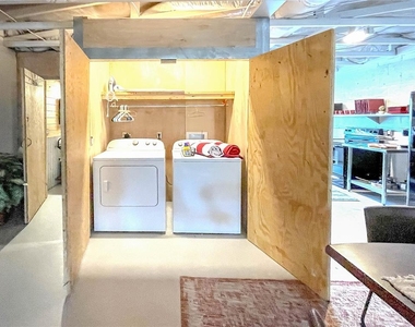 6541 Gateway Avenue - Photo Thumbnail 14