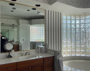 8758 Wild Dunes Drive - Photo Thumbnail 13