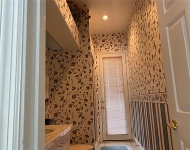 8758 Wild Dunes Drive - Photo Thumbnail 9