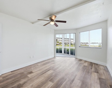 769 John Ringling Boulevard - Photo Thumbnail 17