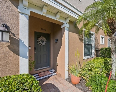 7202 Hamilton Road - Photo Thumbnail 2