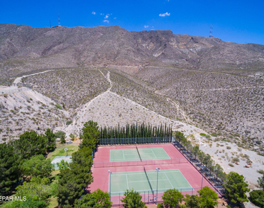 4800 N Stanton Street - Photo Thumbnail 23