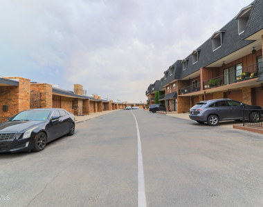 4800 N Stanton Street - Photo Thumbnail 29