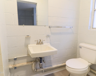 4800 N Stanton Street - Photo Thumbnail 19