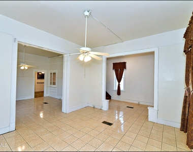612 E Nevada Avenue - Photo Thumbnail 8