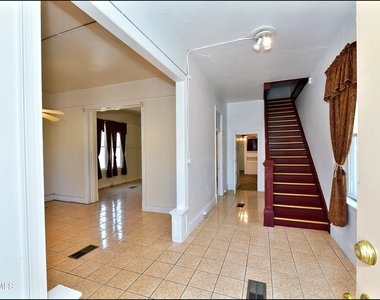 612 E Nevada Avenue - Photo Thumbnail 5
