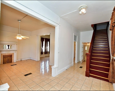 612 E Nevada Avenue - Photo Thumbnail 6