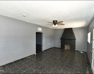 4425 La Luz Avenue - Photo Thumbnail 6