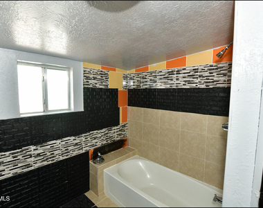 4425 La Luz Avenue - Photo Thumbnail 33