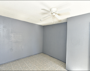 4425 La Luz Avenue - Photo Thumbnail 19