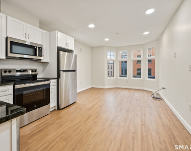 1355 Main Street - Photo Thumbnail 8