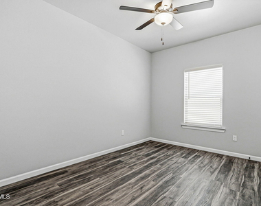 6070 Zinc Hill Street - Photo Thumbnail 20