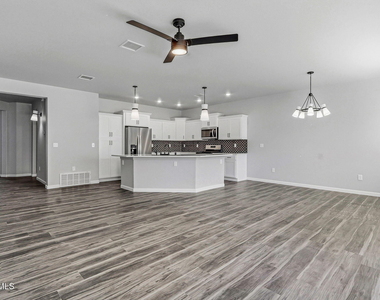 6070 Zinc Hill Street - Photo Thumbnail 11