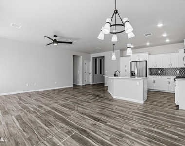 6070 Zinc Hill Street - Photo Thumbnail 9