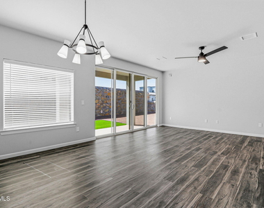 6070 Zinc Hill Street - Photo Thumbnail 6