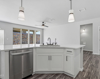 6070 Zinc Hill Street - Photo Thumbnail 5