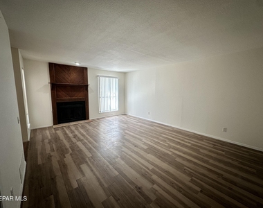 336 Villa Canto Street - Photo Thumbnail 2