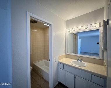 336 Villa Canto Street - Photo Thumbnail 17