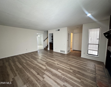 336 Villa Canto Street - Photo Thumbnail 4
