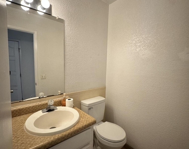 336 Villa Canto Street - Photo Thumbnail 5