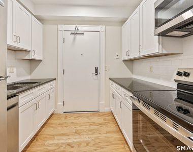 1355 Main Street - Photo Thumbnail 10