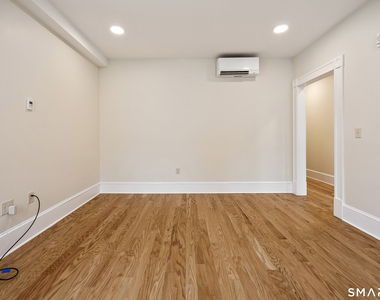 1355 Main Street - Photo Thumbnail 6
