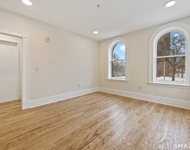 1355 Main Street - Photo Thumbnail 7