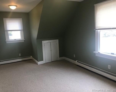 19 Greenfield Avenue - Photo Thumbnail 17