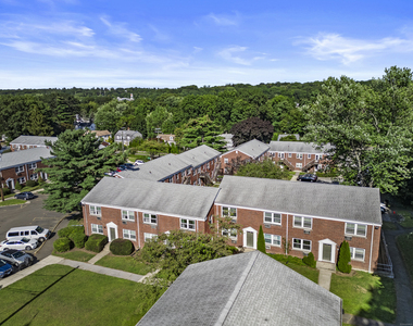 28 Hamilton Court - Photo Thumbnail 10