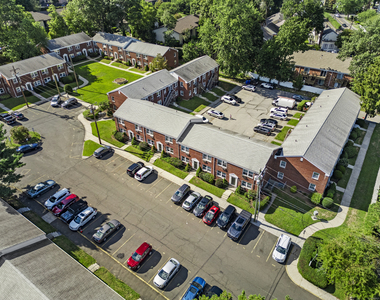 18 Hamilton Court - Photo Thumbnail 28