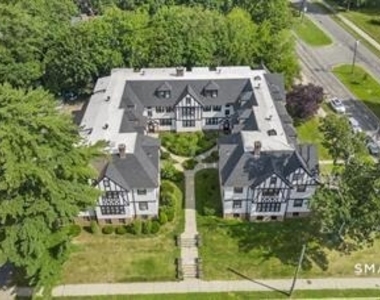 130 Bradley Avenue - Photo Thumbnail 10