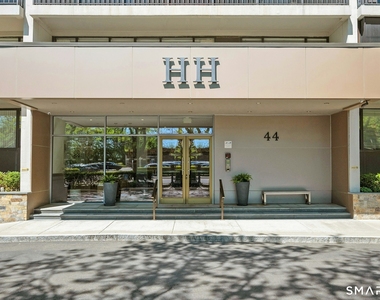 44 Strawberry Hill Avenue - Photo Thumbnail 1