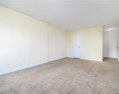 44 Strawberry Hill Avenue - Photo Thumbnail 15
