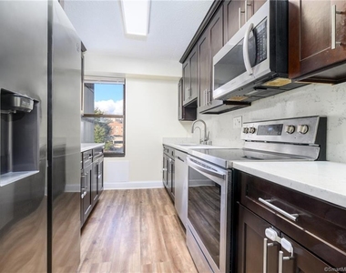 44 Strawberry Hill Avenue - Photo Thumbnail 6