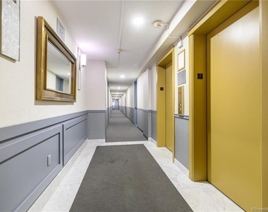 44 Strawberry Hill Avenue - Photo Thumbnail 4