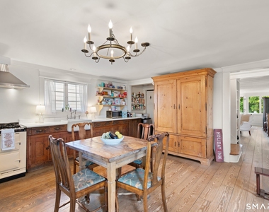 7 Old Mill Road - Photo Thumbnail 7