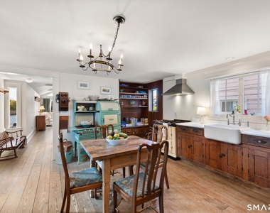 7 Old Mill Road - Photo Thumbnail 6