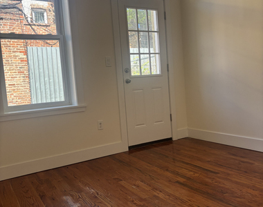 364 Legion Street - Photo Thumbnail 7