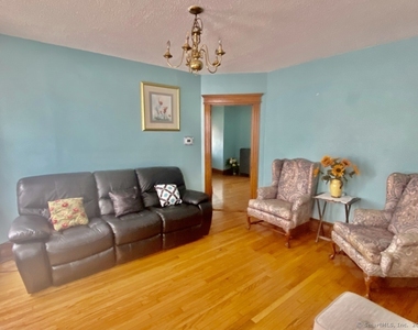 49-51 Brownell Avenue - Photo Thumbnail 9