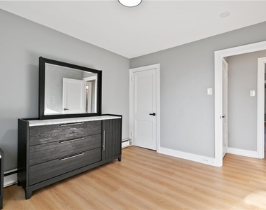 1508 Rockland Ave - Photo Thumbnail 13