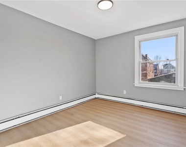 1508 Rockland Ave - Photo Thumbnail 9
