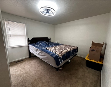 234 Hickman - Photo Thumbnail 4