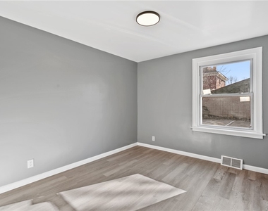 1508 Rockland Ave - Photo Thumbnail 10