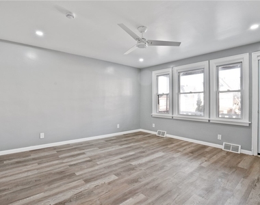 1508 Rockland Ave - Photo Thumbnail 3