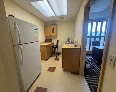971 Pittsburgh St - Photo Thumbnail 3