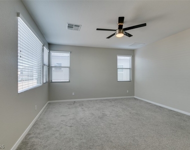 520 Founders Creek Avenue - Photo Thumbnail 33